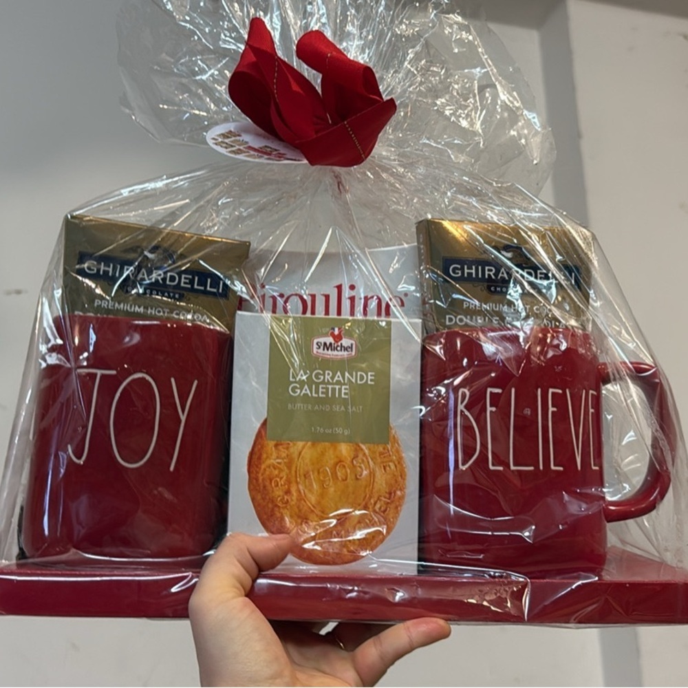 Rae Dunn gift basket new